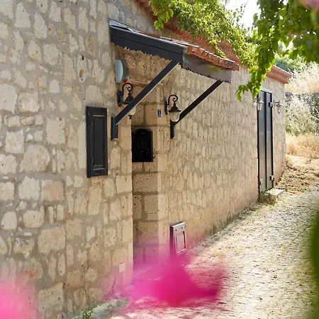 Sunset No 23 - An Oasis In The Center Of The Village Tatil Evi